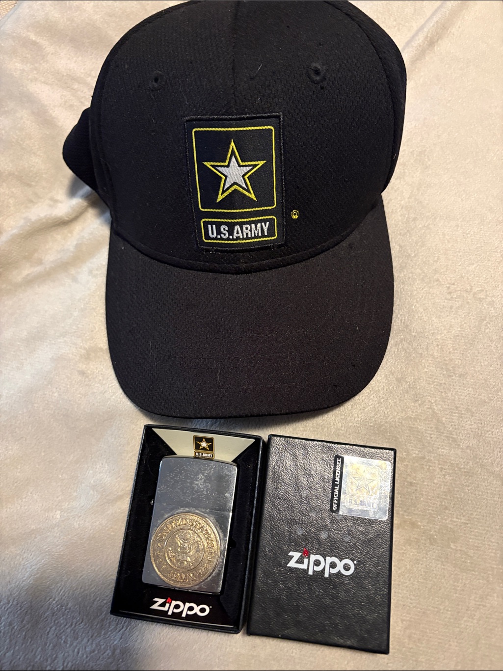 US Army Black Baseball Cap With Zippo Collectible Lighter